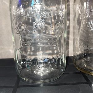 Vintage, Crown mason jar’s, with glass lids!! 1950, 1952, 1945 & 1936!!